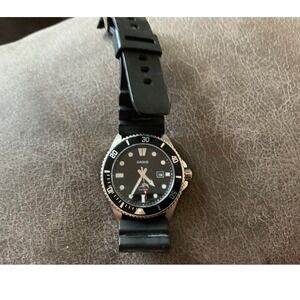 Casio Dive Watch Black Rubber Strap Water Resistant 20 Bar Analog Date
